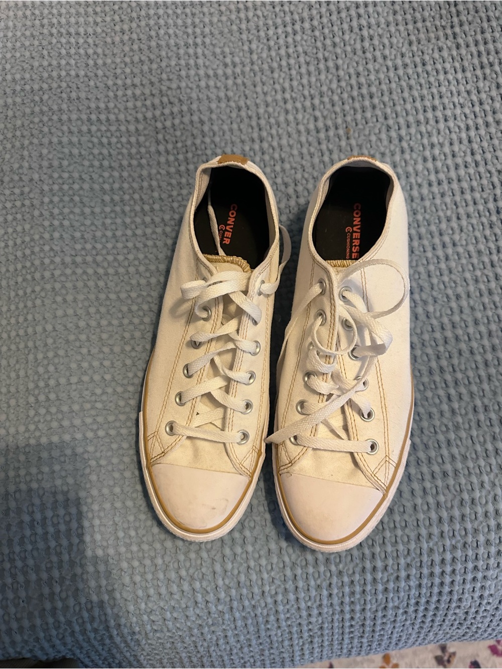 Platform Converse Cream Canvas Low-Top Sneakers